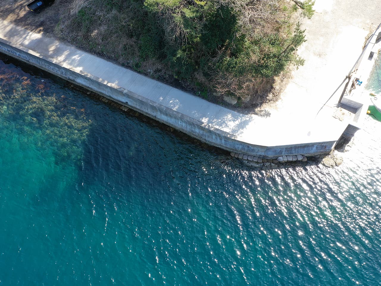 小木港 海岸堤防等老朽化対策緊急工事（護岸工）